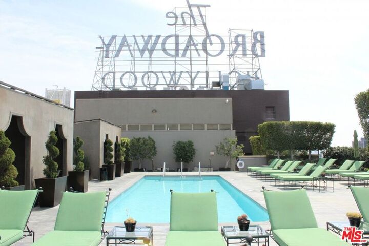 Property Photo: 1645 N Vine Street 303 CA 90028