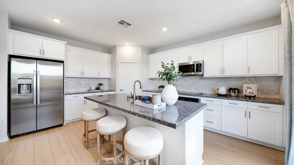 Property Photo:  2624 Birdsong Privado Avenue  CA 20536 