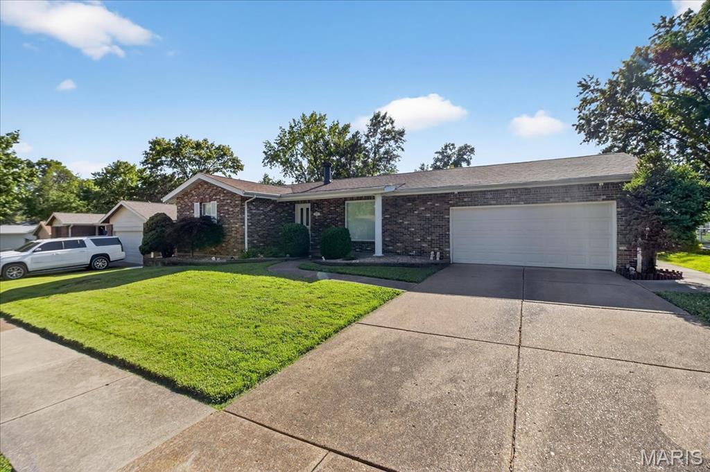 Property Photo: 5709 Chatport Road MO 63129