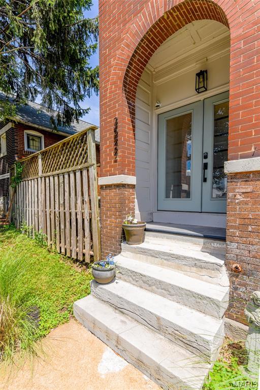 Property Photo:  3522 S Spring Avenue  MO 63116 