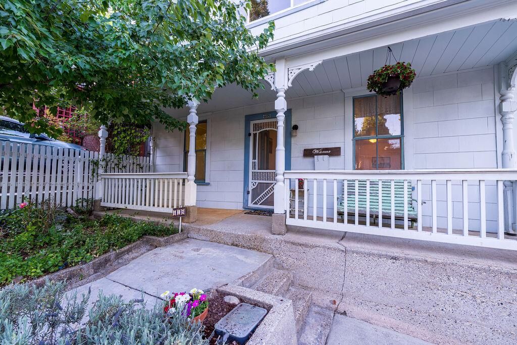 Property Photo: 418 Neal Street CA 95945