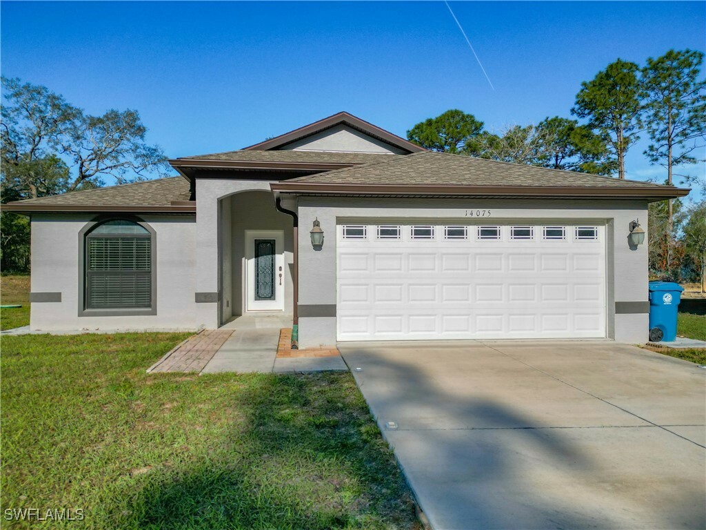 Property Photo: 14075 Canyon Swallow Road FL 34614