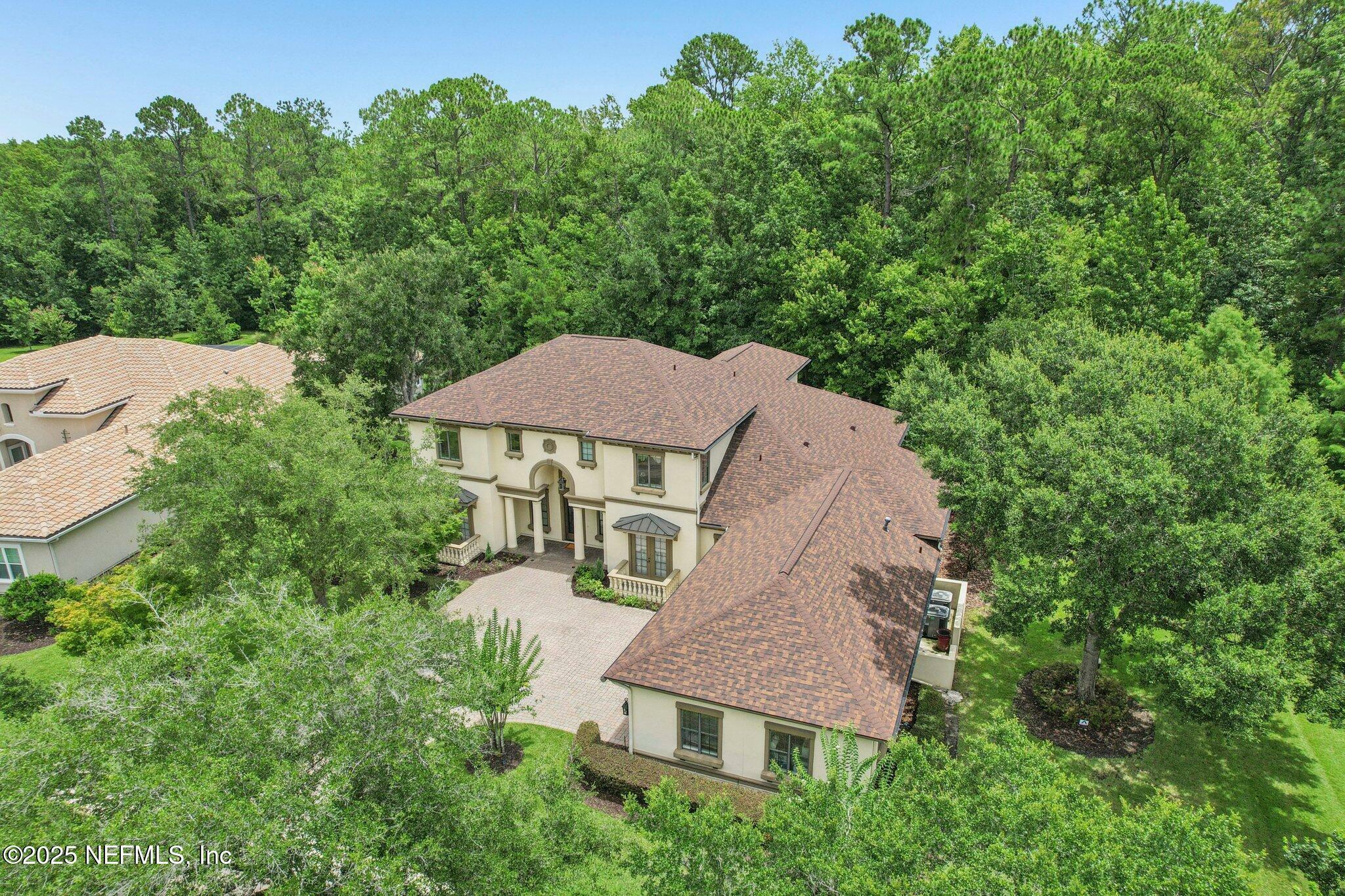 Property Photo: 2645 Oakgrove Avenue FL 32092