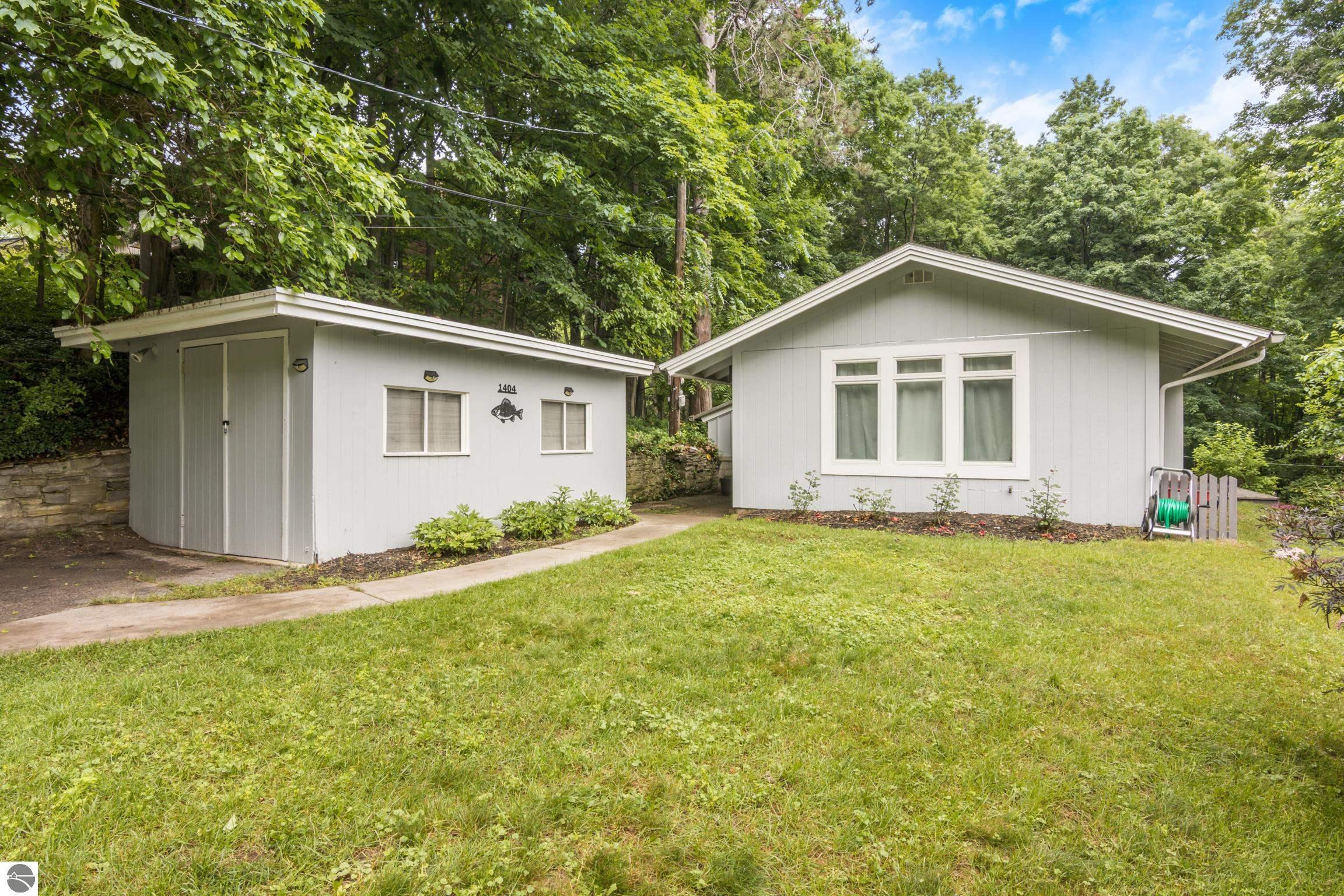 Property Photo: 1404 Wayne Street MI 49684
