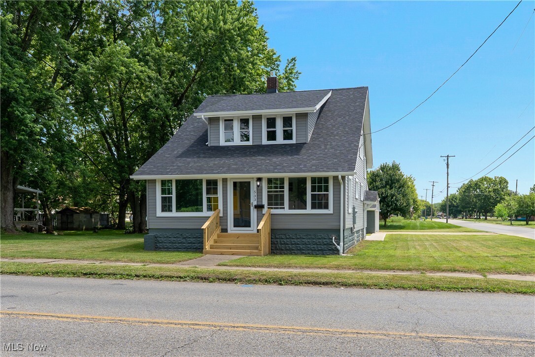 Property Photo:  533 12th Street  OH 44405 