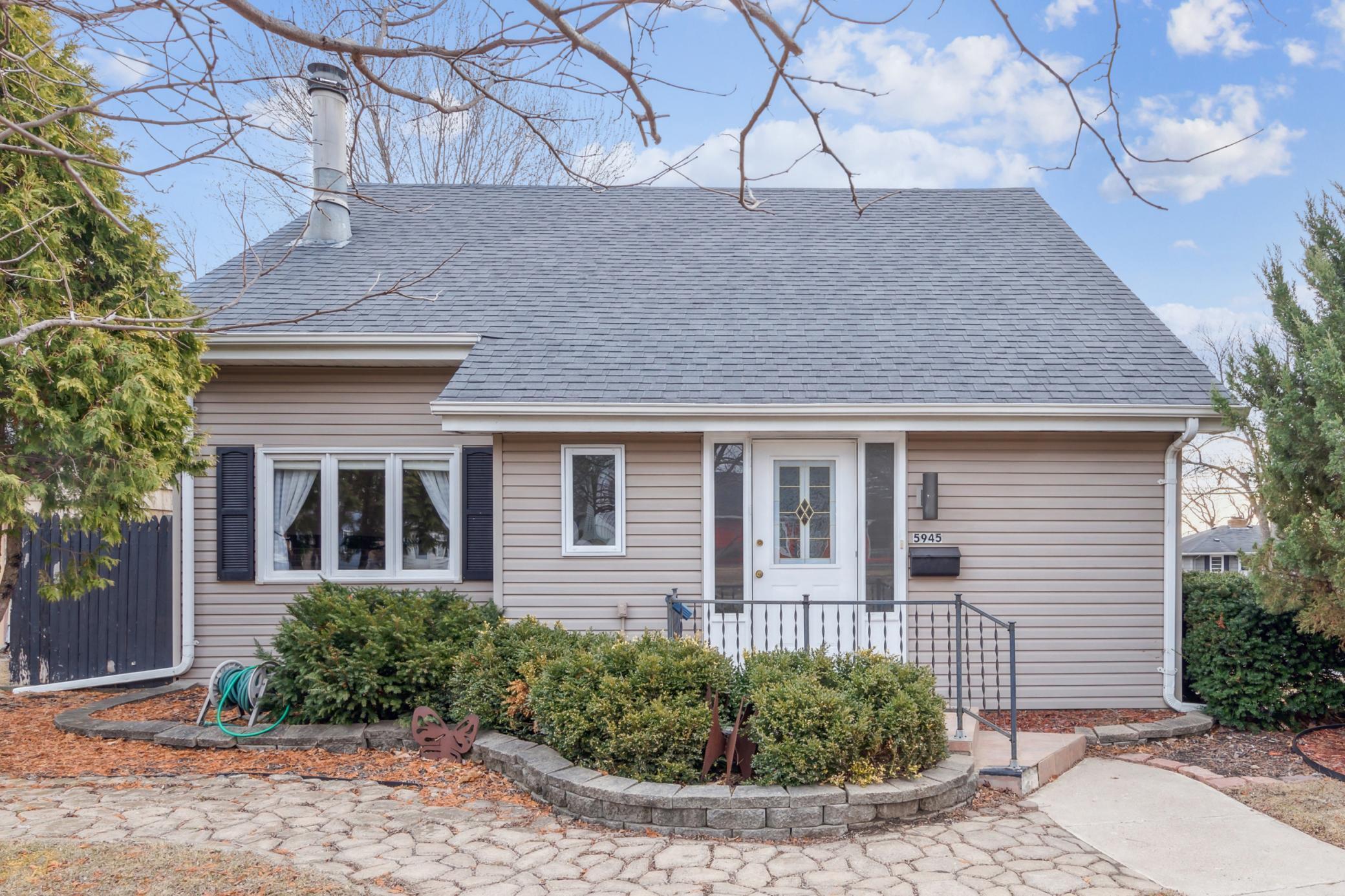 Property Photo: 5945 Kellogg Avenue MN 55424