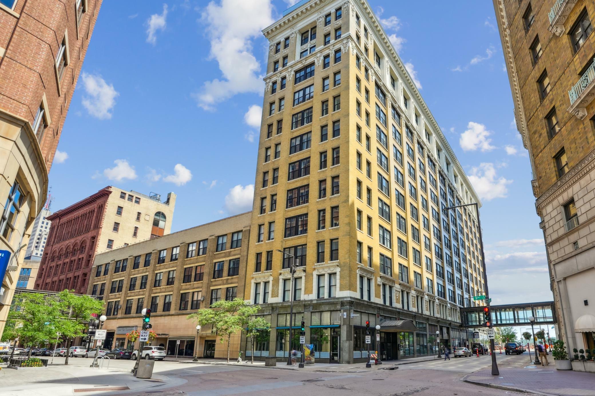 Property Photo:  350 Saint Peter Street 1110  MN 55102 