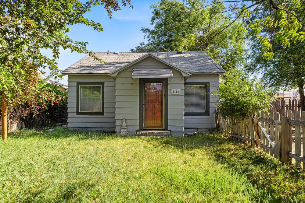 Property Photo:  3112 Cannon Avenue  OR 97603 