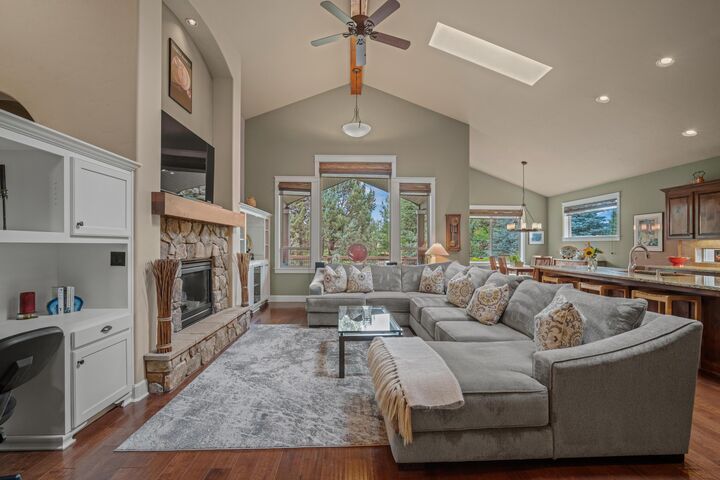 Property Photo: 20868 Tamar Lane OR 97702