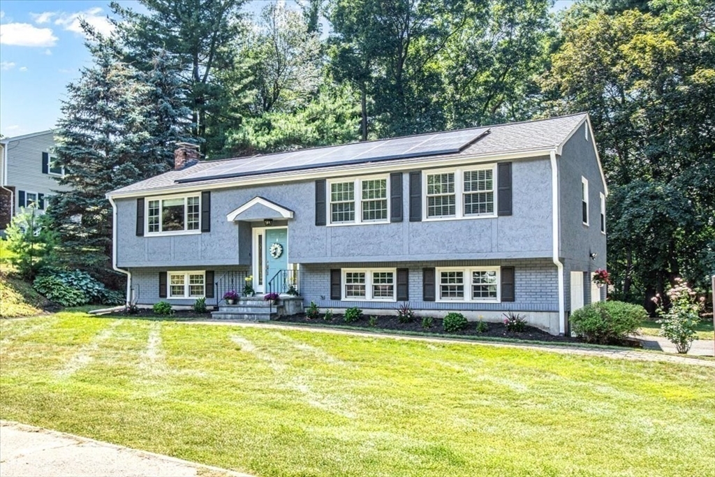 Property Photo: 25 Hearthstone Cir MA 01760