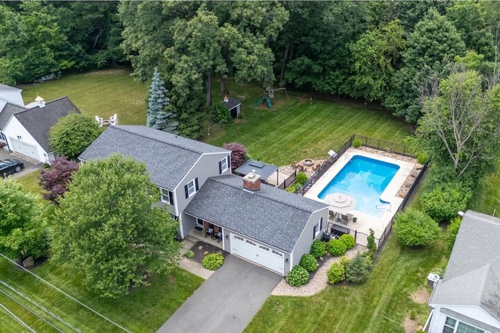 Property Photo:  87 Havenhurst Road  MA 01089