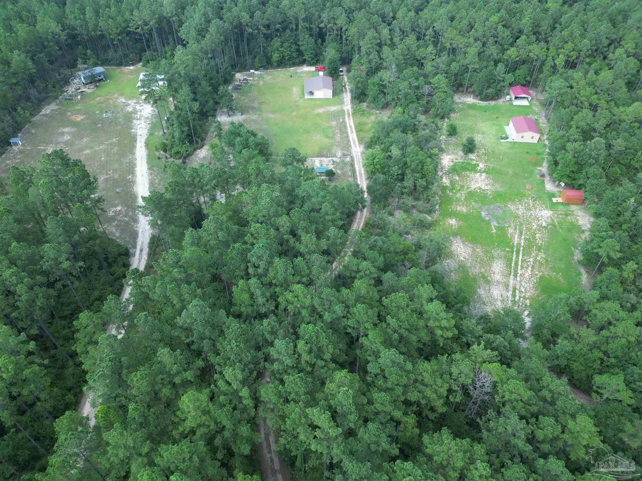 Property Photo: 8176 Gin Rd FL 32571