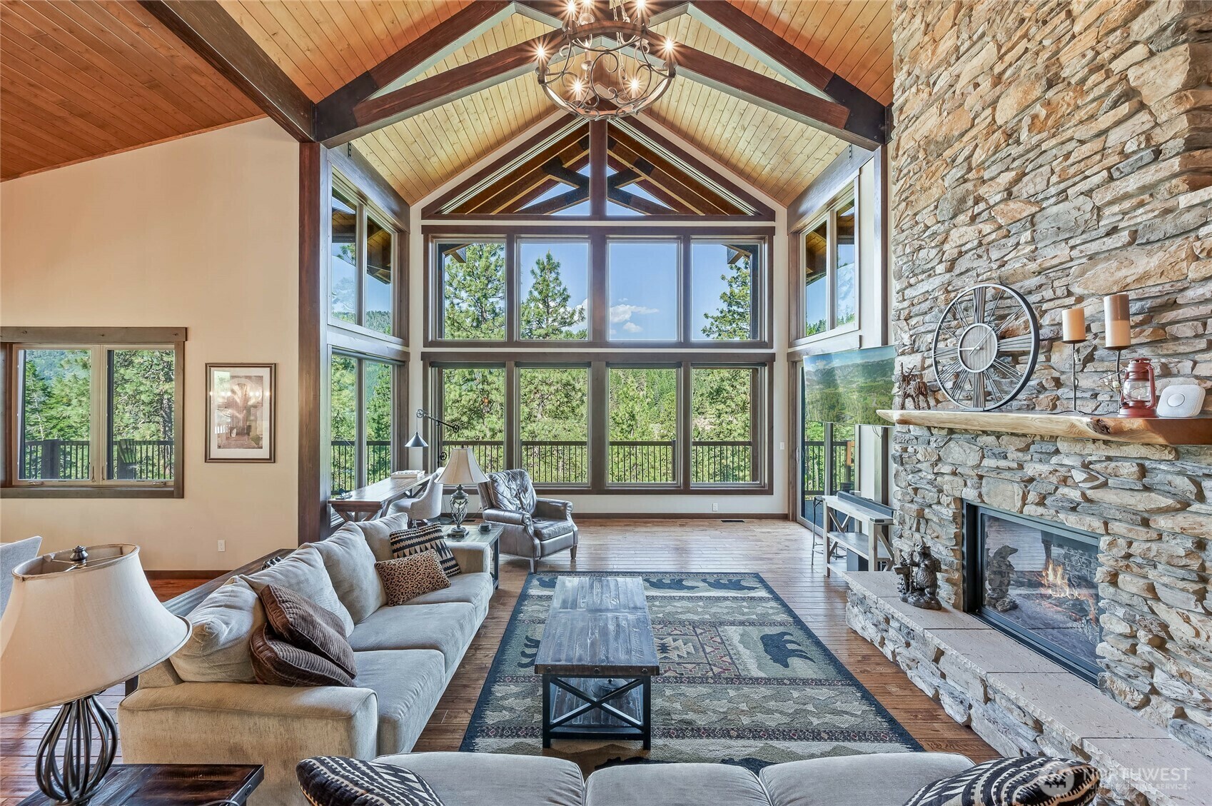 Property Photo: 239 Foxridge Lane WA 98826