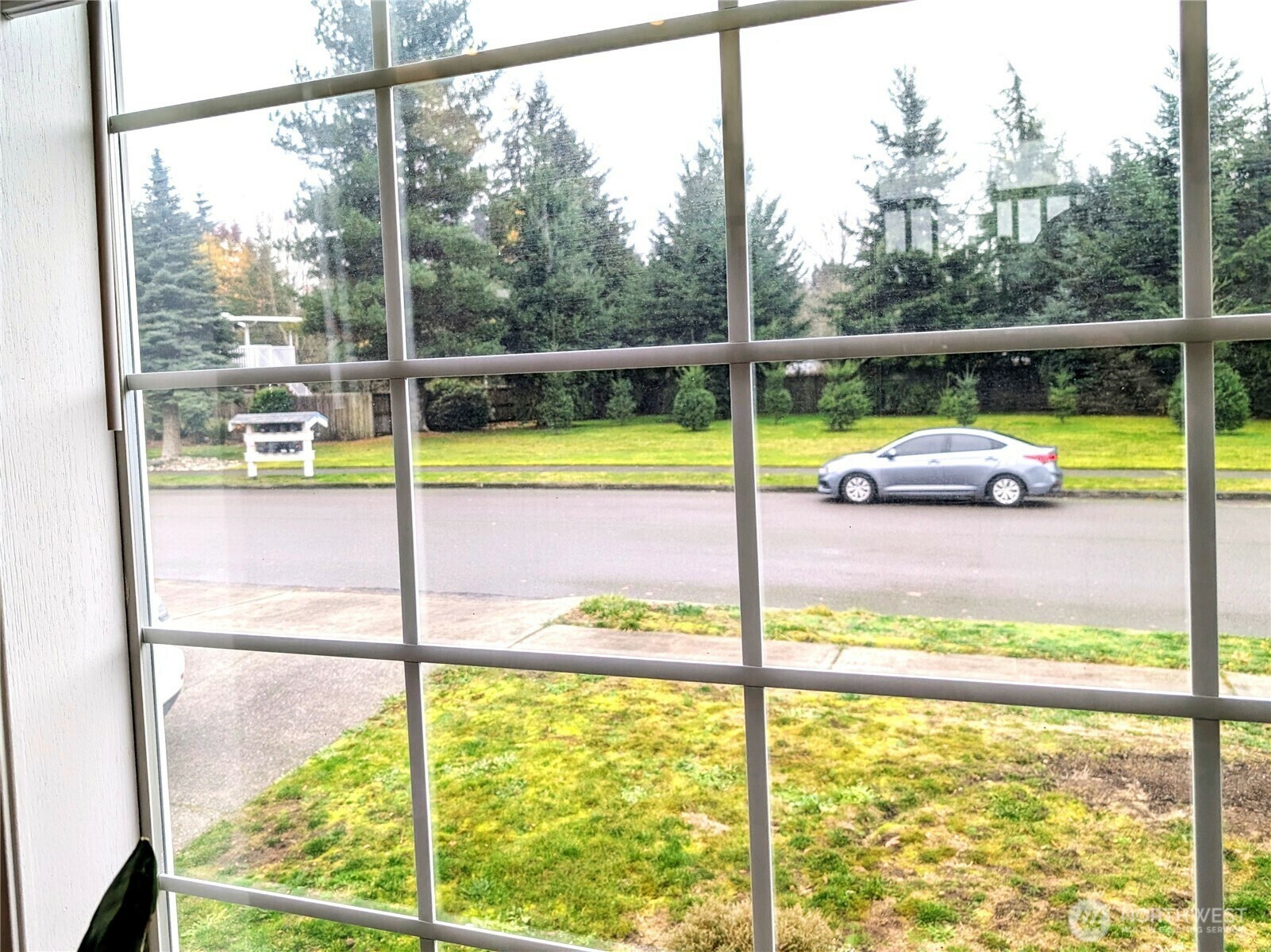 Property Photo: 3928 Sidney Street Ct SE WA 98503