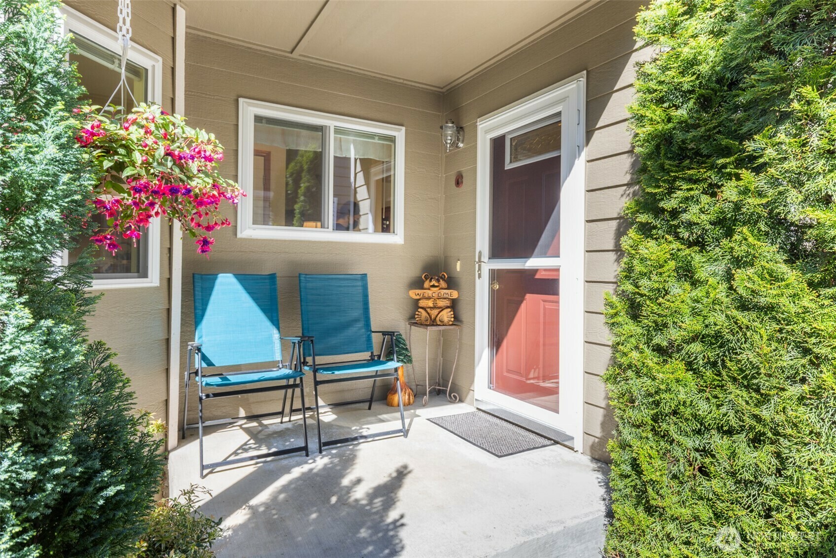 Property Photo: 805 W Main Street C WA 98272