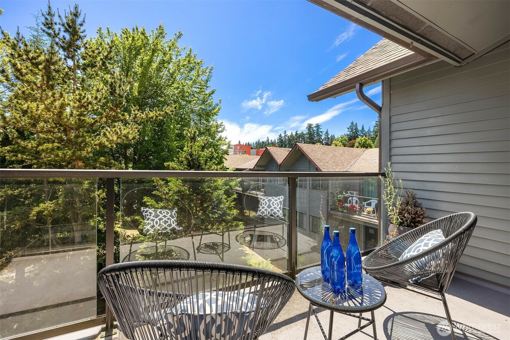 Property Photo: 19428 Aurora Avenue N 427 WA 98133