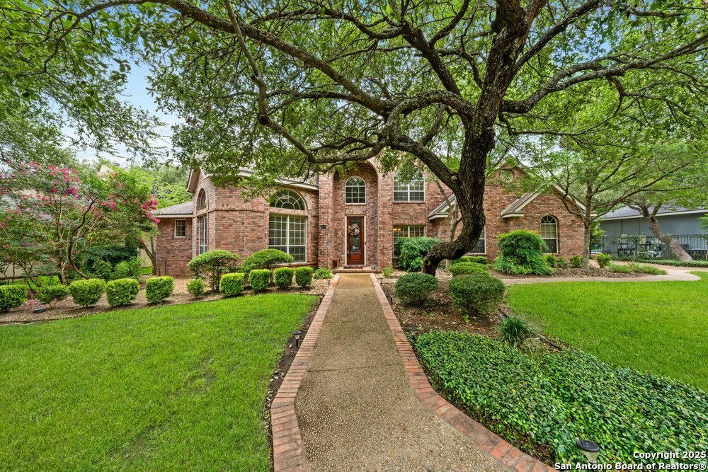 Property Photo: 7 Inwood Knolls TX 78248