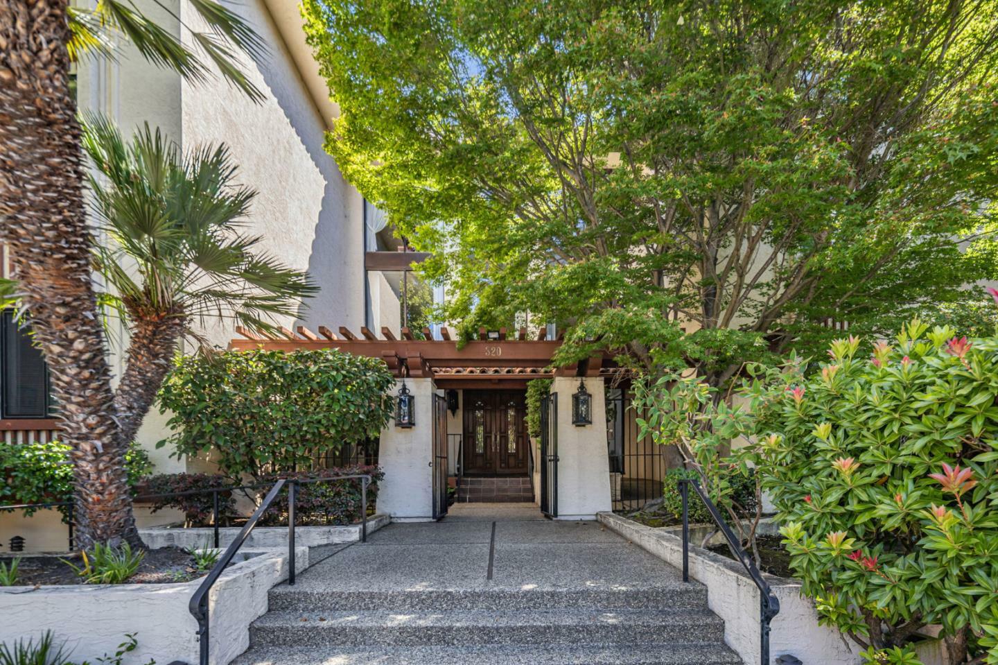 Property Photo: 320 Elm Street 111 CA 94401