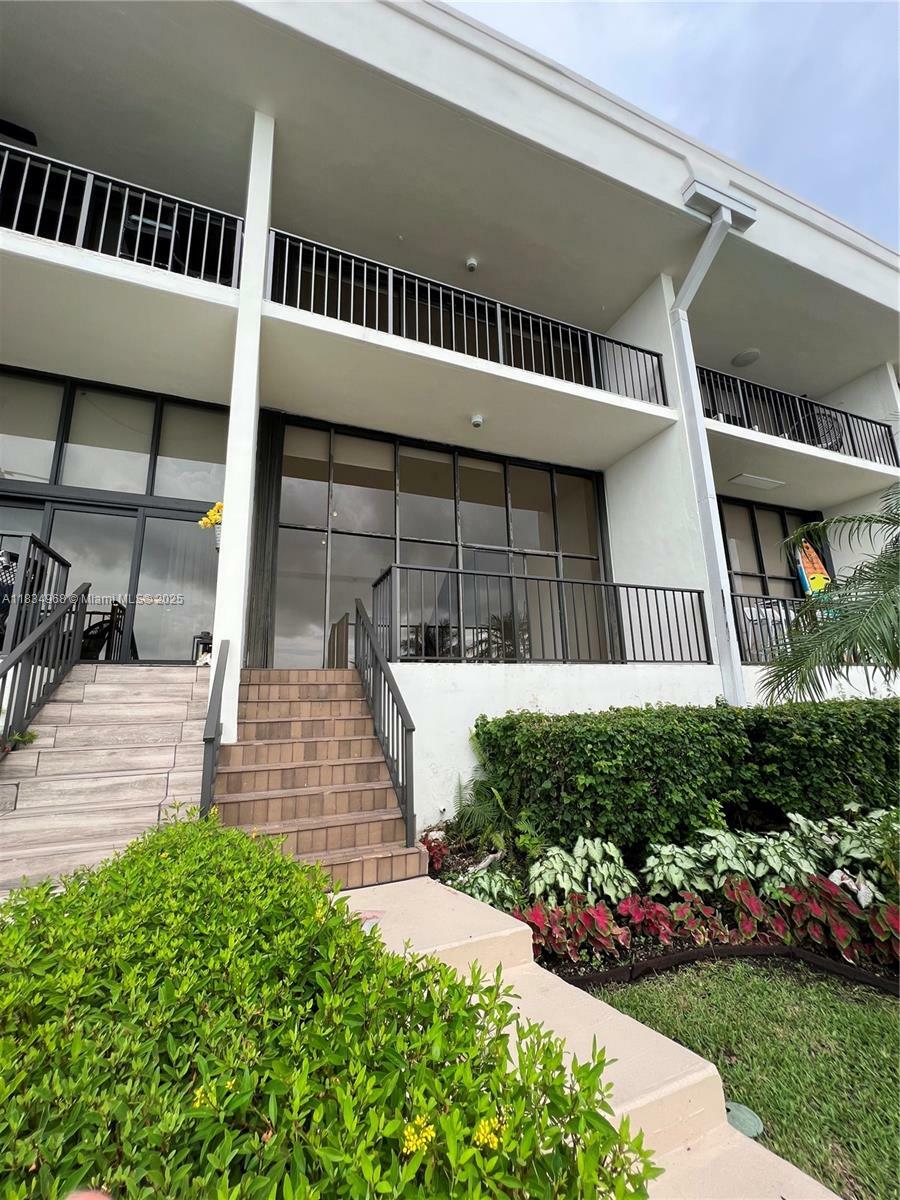 Property Photo: 1915 Brickell Ave Th16 FL 33129