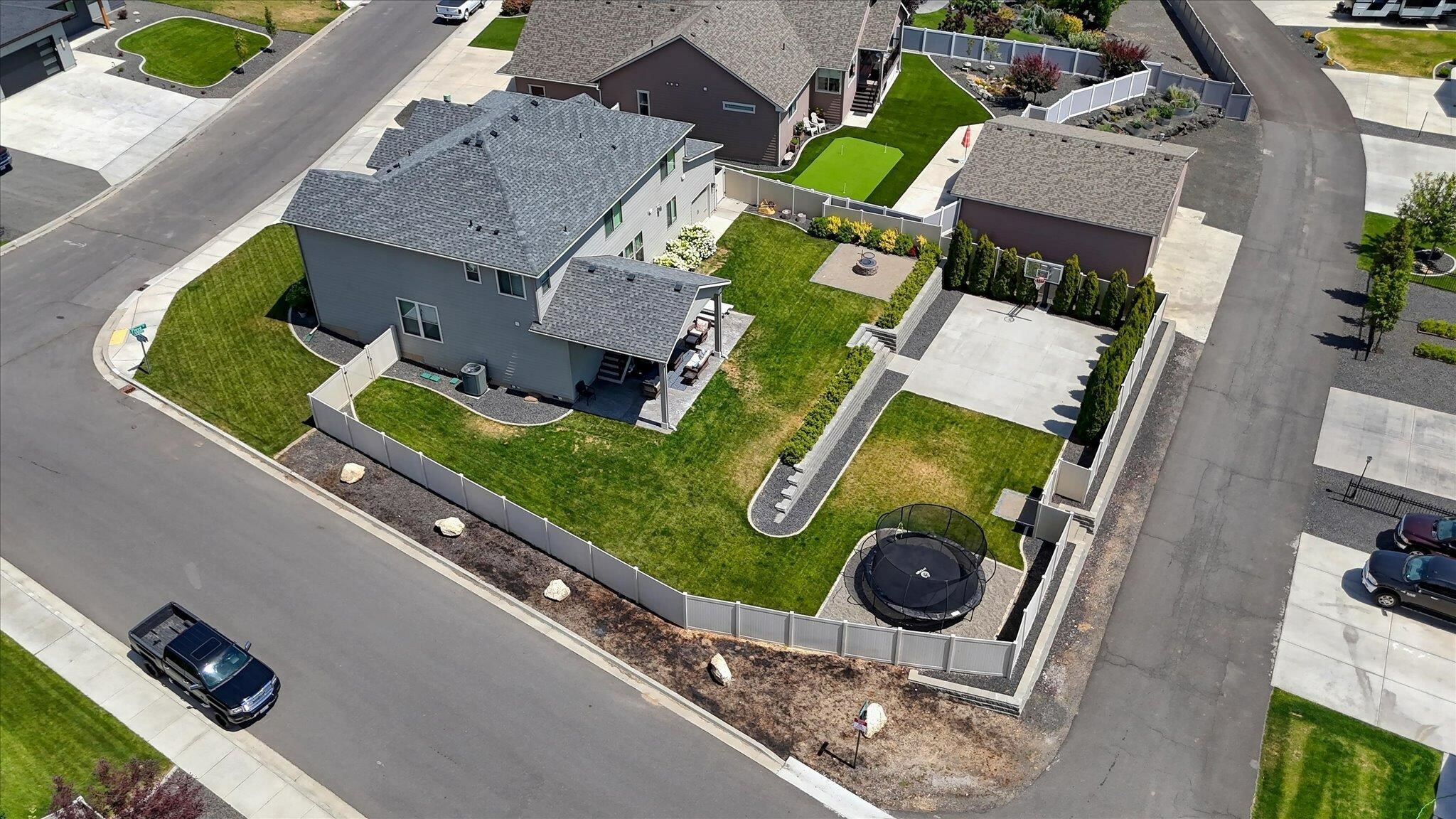 Property Photo: 9507 W Floyd Dr WA 99004