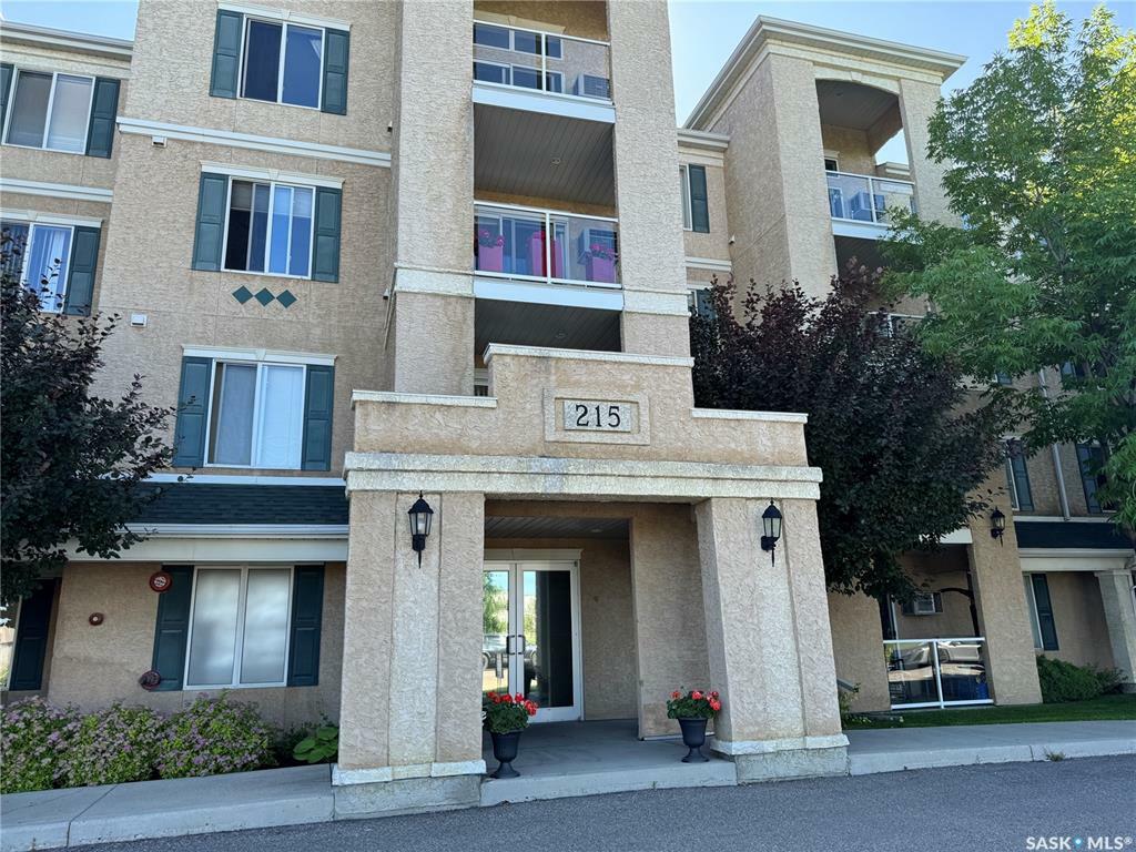 Property Photo: 215 Lowe Road 100 SK S7S 1N1