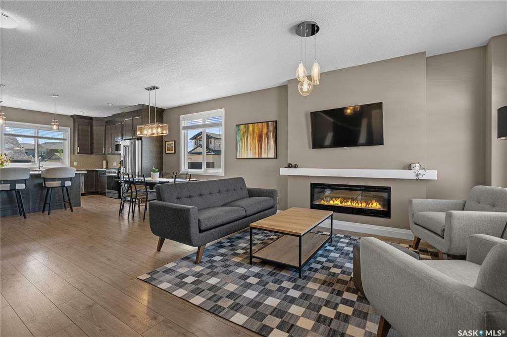 Property Photo: 5301 Green Silverberry Drive E SK S4V 3M5