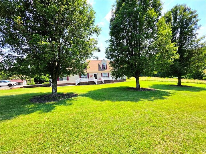 Property Photo: 2402 Rock Creek Ch Road NC 28659