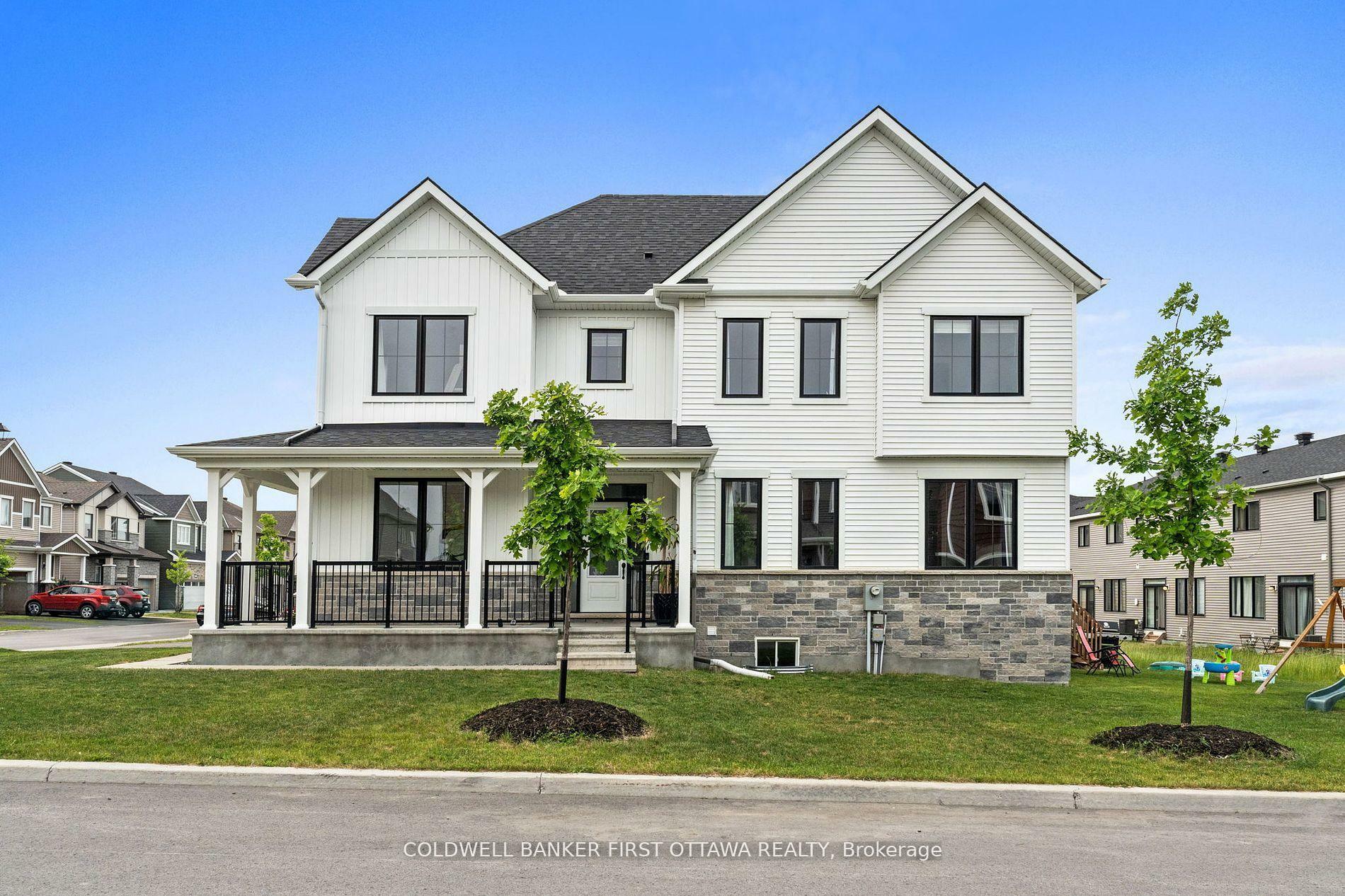 Property Photo: 10 Racemose Street ON K2J 6Z9