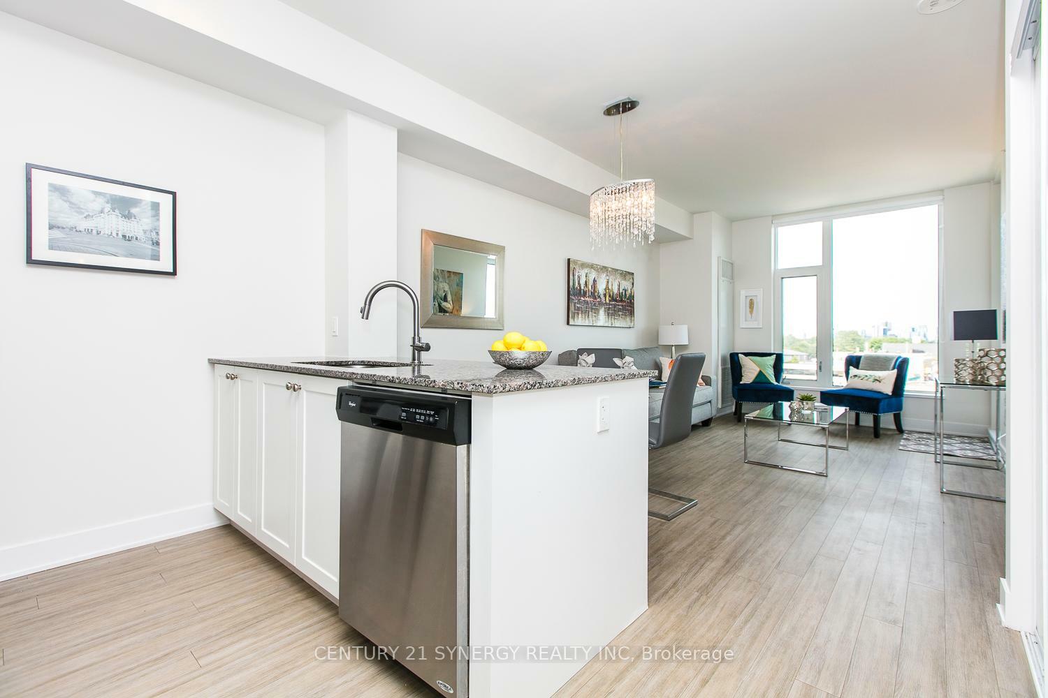 Property Photo: 118 Holmwood Avenue 508 ON K1S 5J5