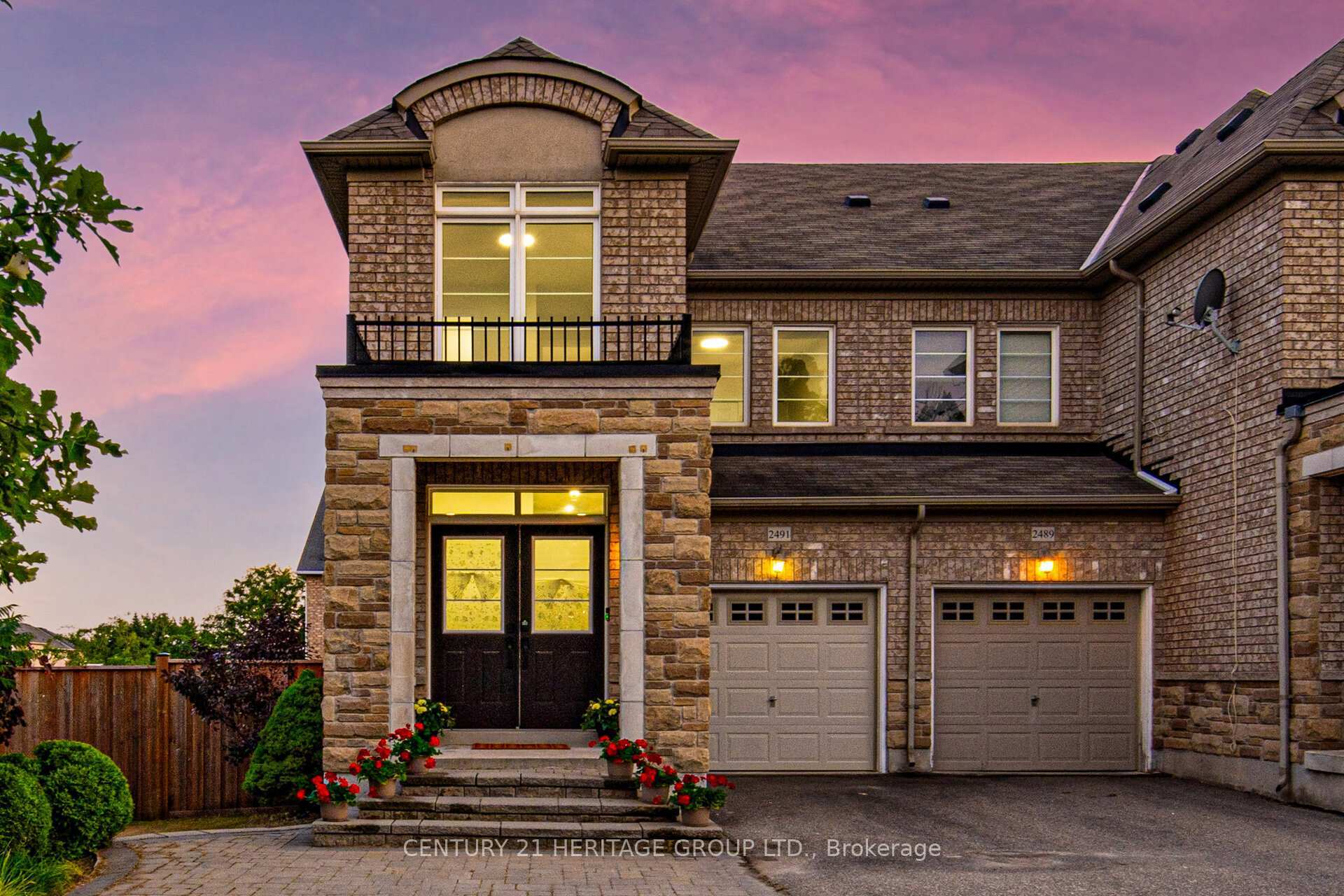 Property Photo: 2491 Old Brompton Way ON L6M 0J5