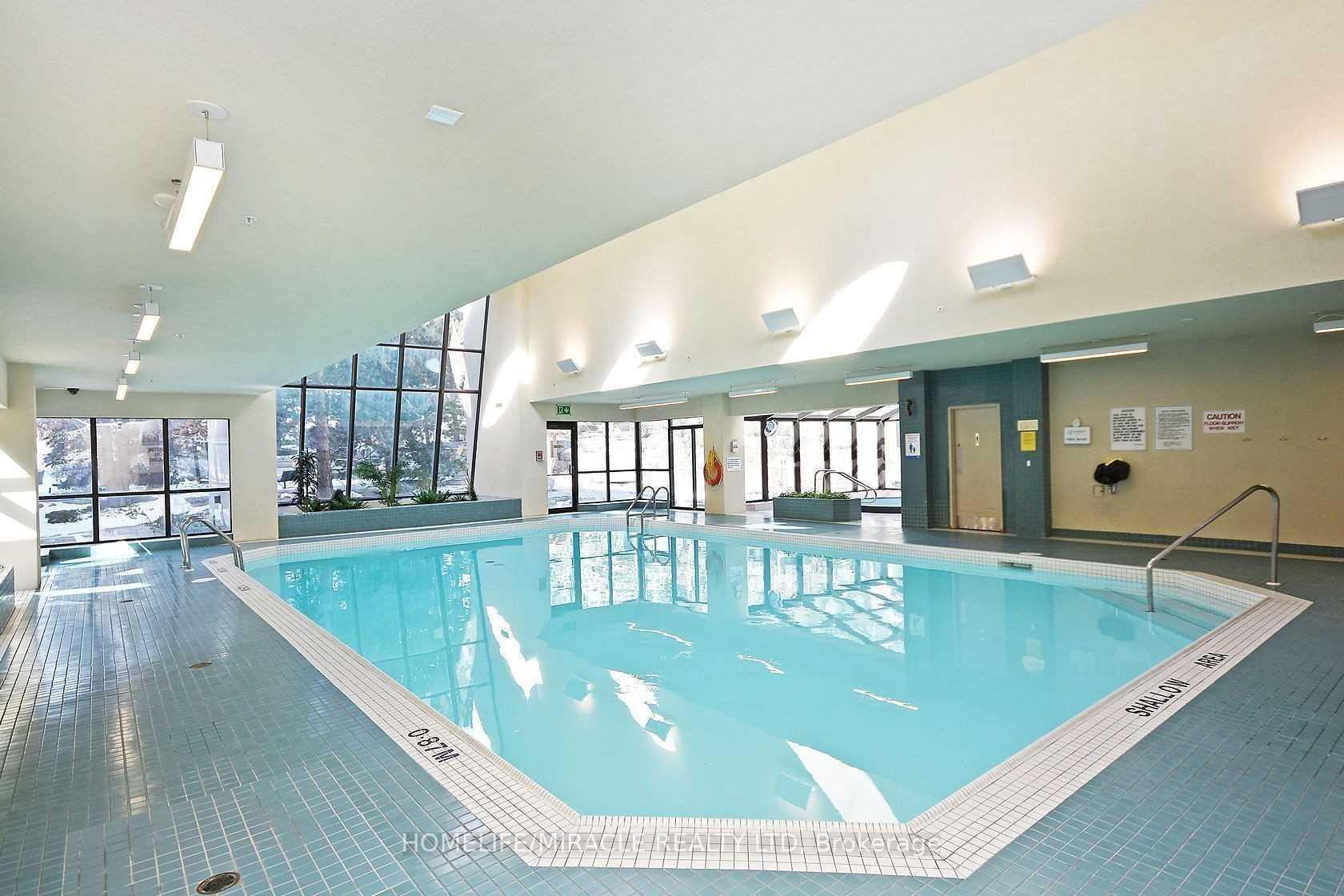 Property Photo: 24 Hanover Road 908 ON L6S 5K7