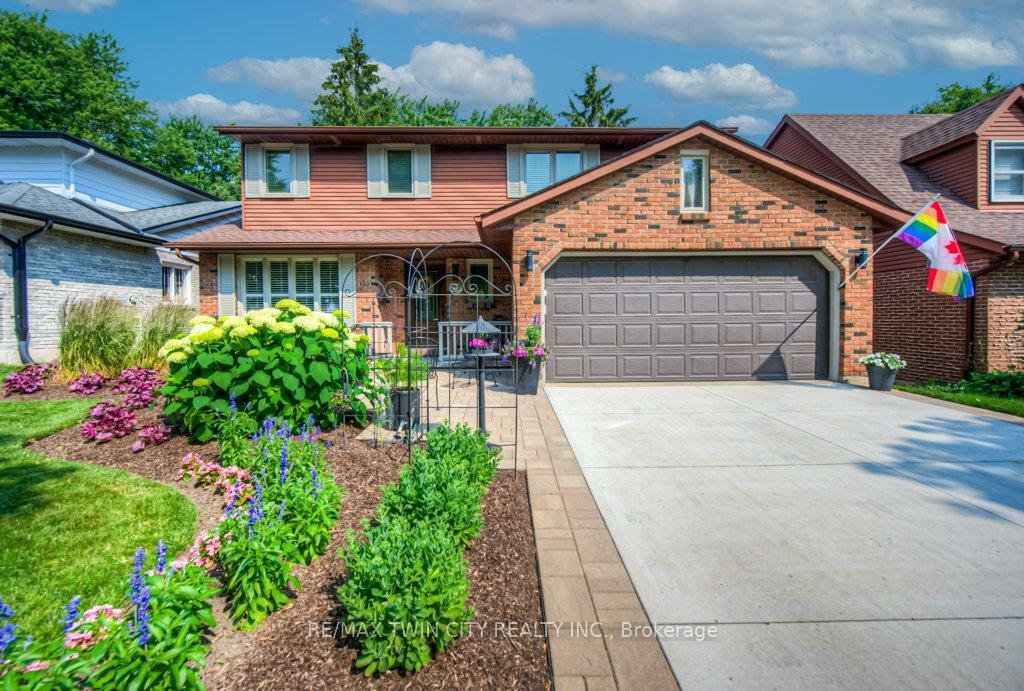 Property Photo: 377 Westridge Drive ON N2L 5Y1