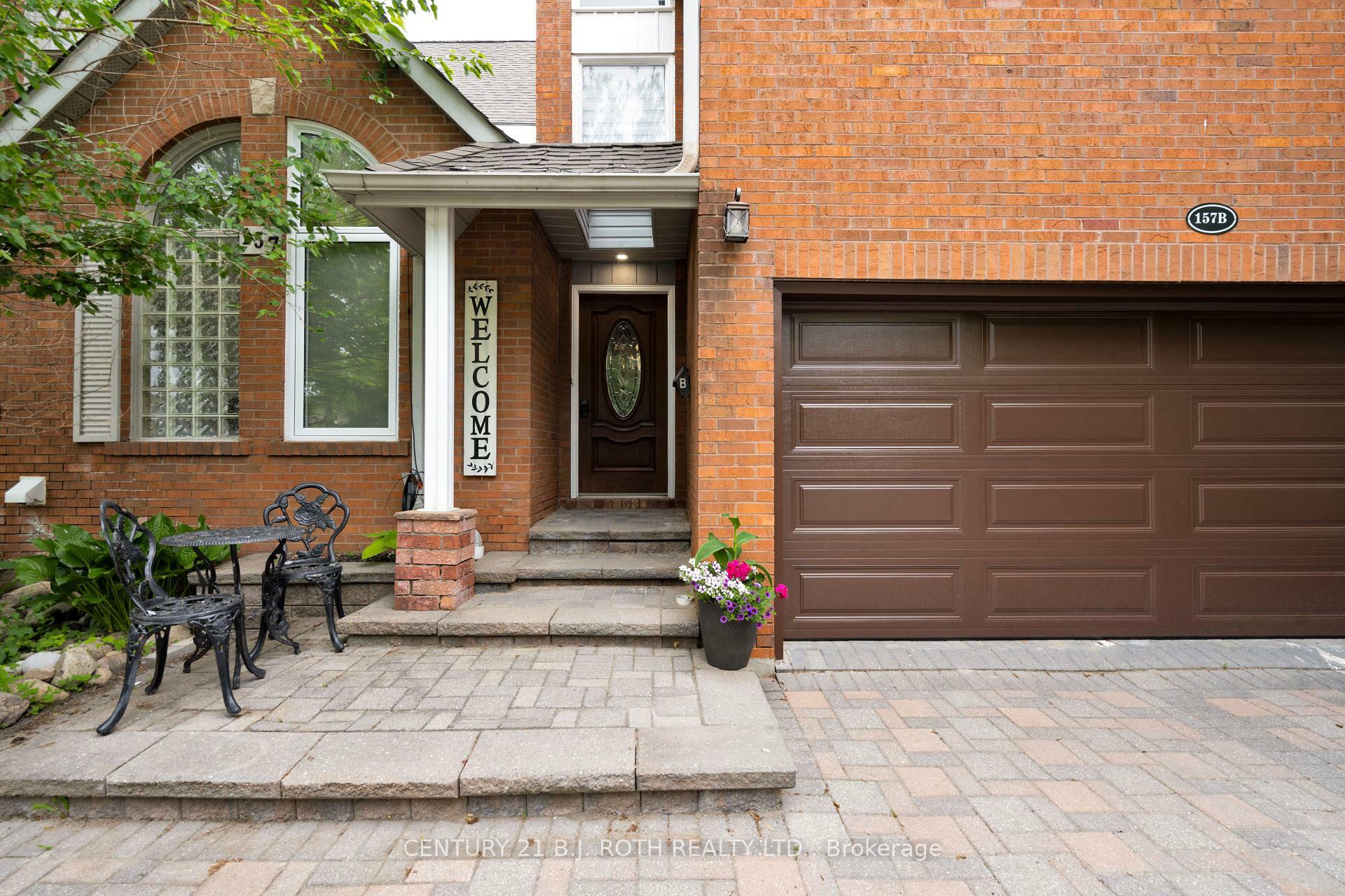 Property Photo:  157B Cumberland Street  ON L4N 2P9 