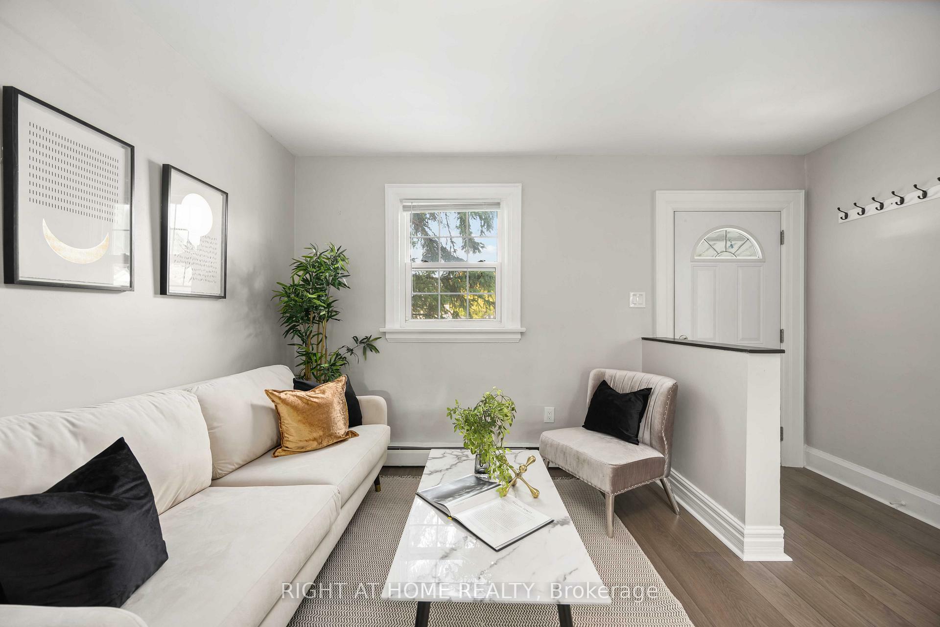Property Photo: 285 Olive Avenue ON L1H 2P5