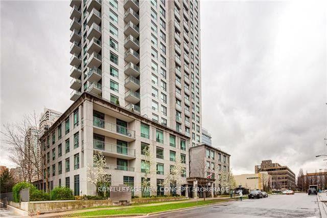 Property Photo: 21 Hillcrest Avenue 2901 ON M2N 7K2