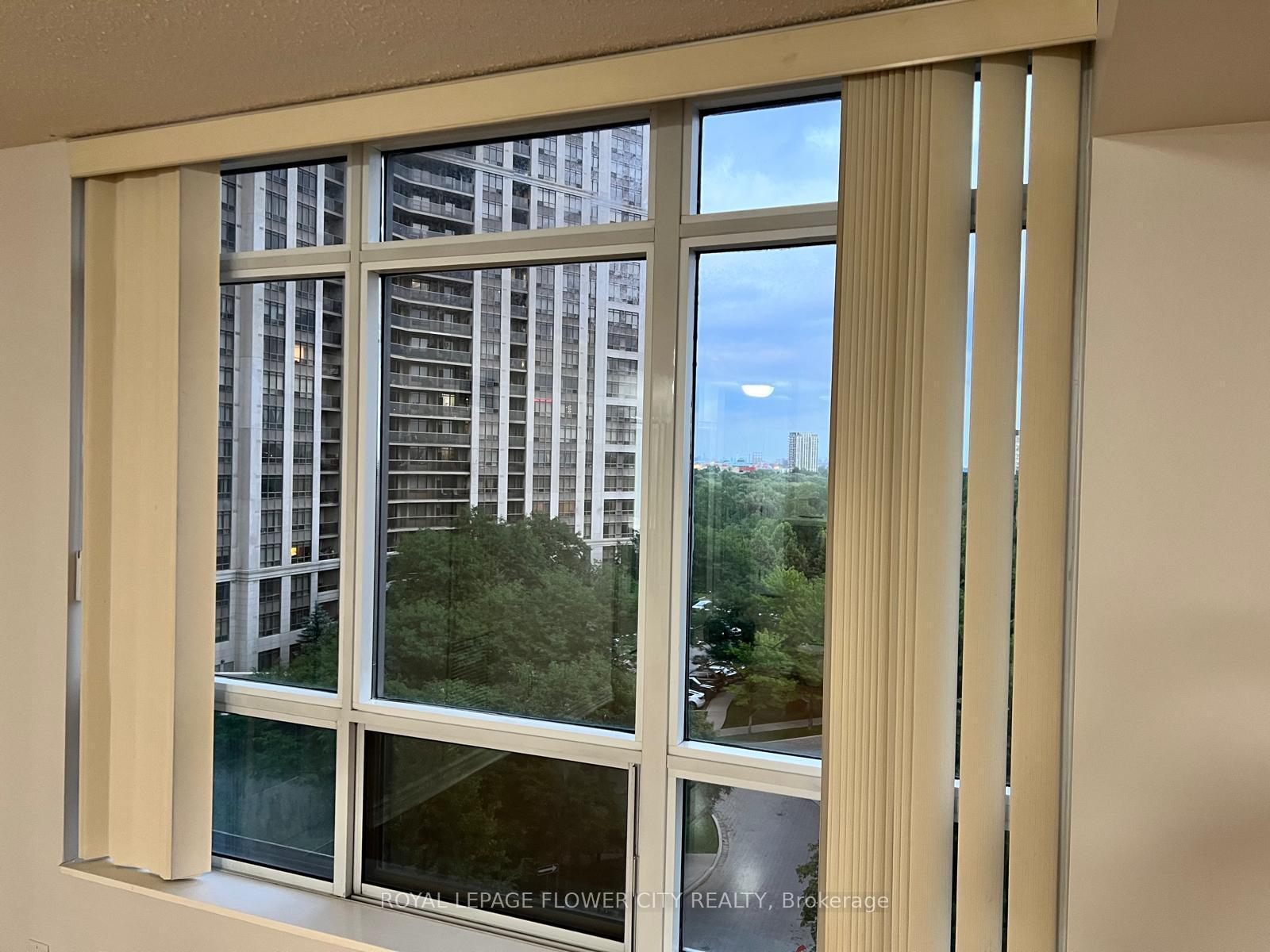 Property Photo: 710 Humberwood Boulevard 710 ON M9W 7J5