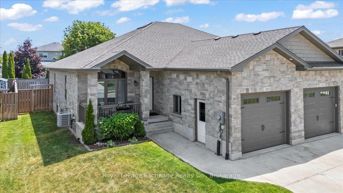 313 Stickel Street  Saugeen Shores ON N0H 2C1 photo