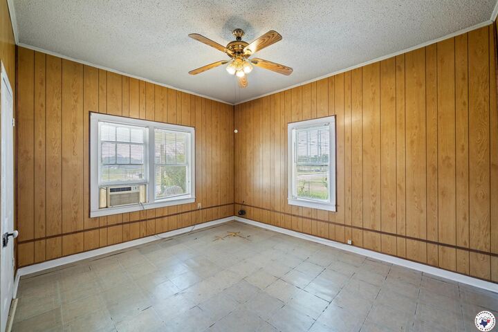 Property Photo:  406/408 S Merrill  TX 75570 