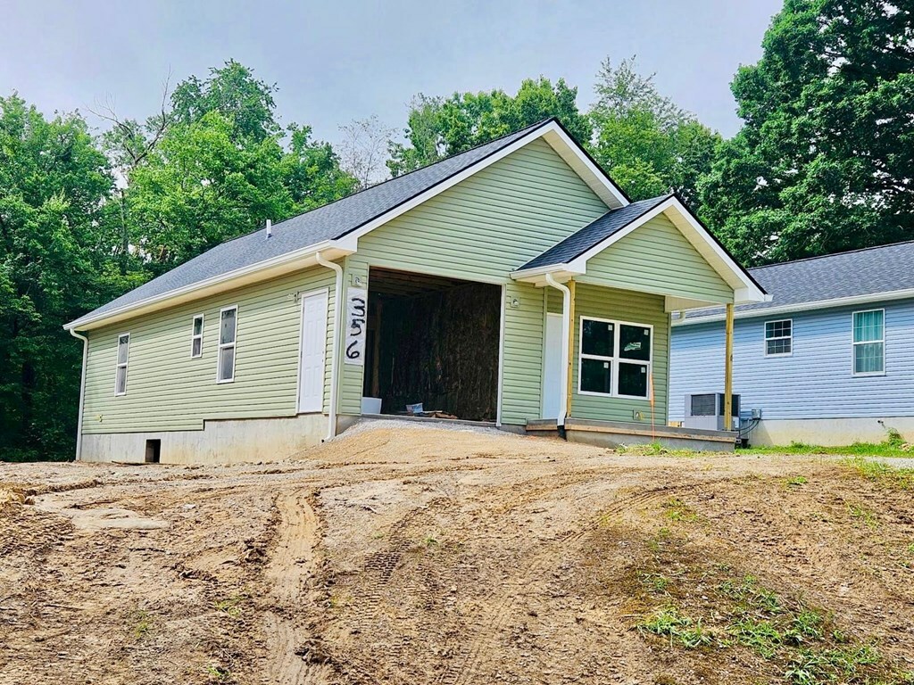 Property Photo:  356 Dayton Avenue  TN 38555 