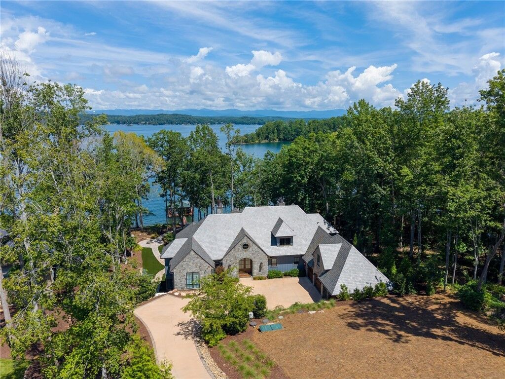 Property Photo:  122 Waterfern Court  SC 29682 