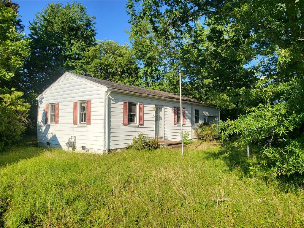 Property Photo:  122 Longhill Road  VA 23185 