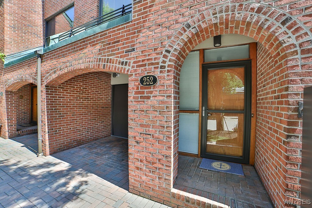 Property Photo: 252 Rivermist Drive NY 14202