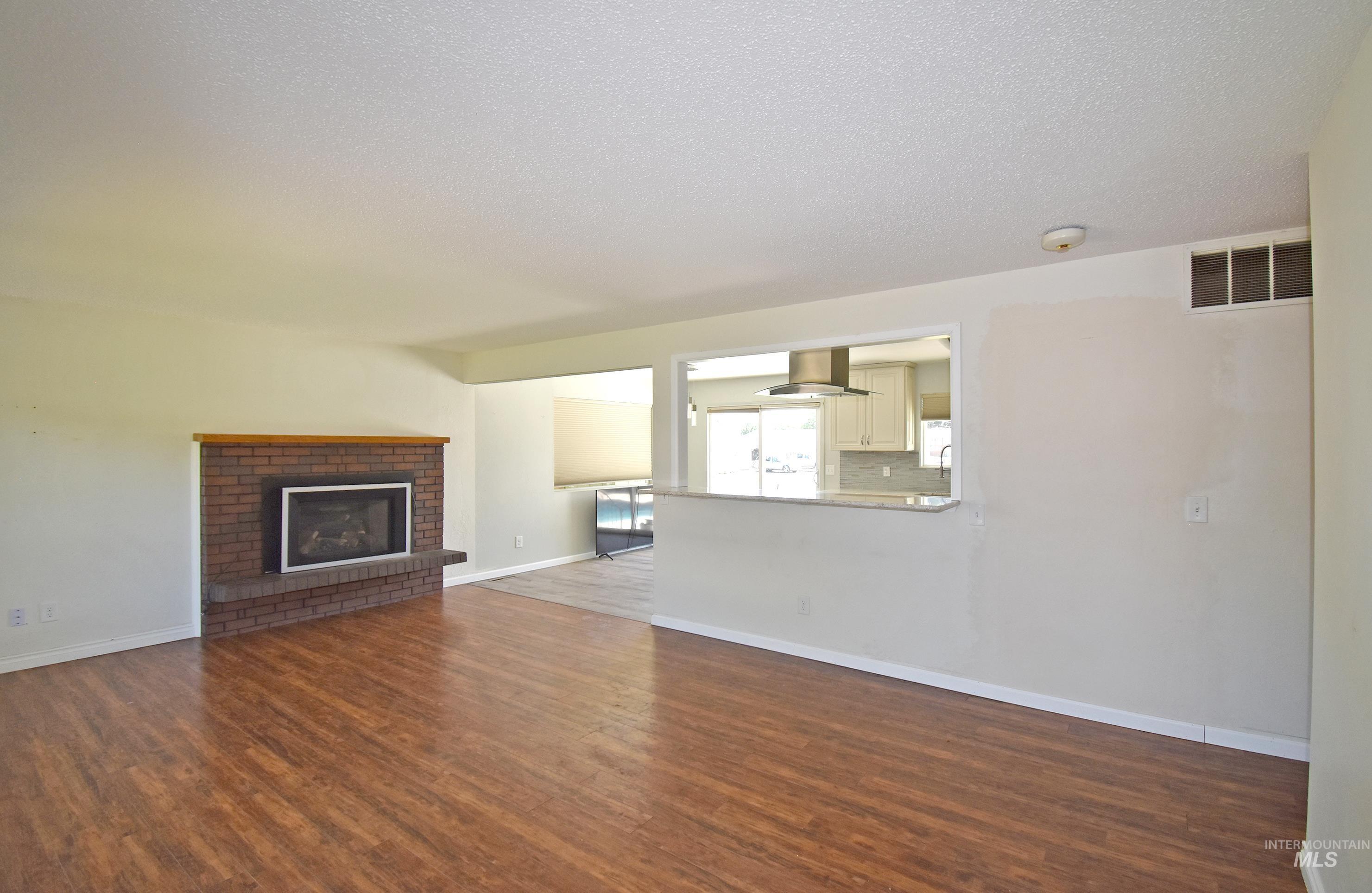 Property Photo: 3323 8th Street E ID 83501