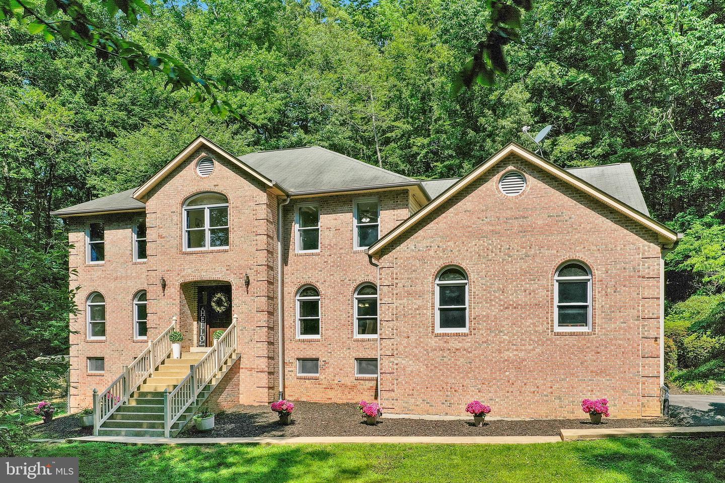 Property Photo: 104 Dent Road VA 22554