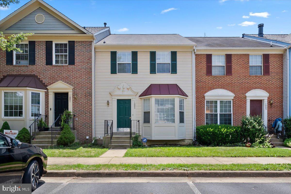 Property Photo:  1003 Smartts Lane NE  VA 20176 