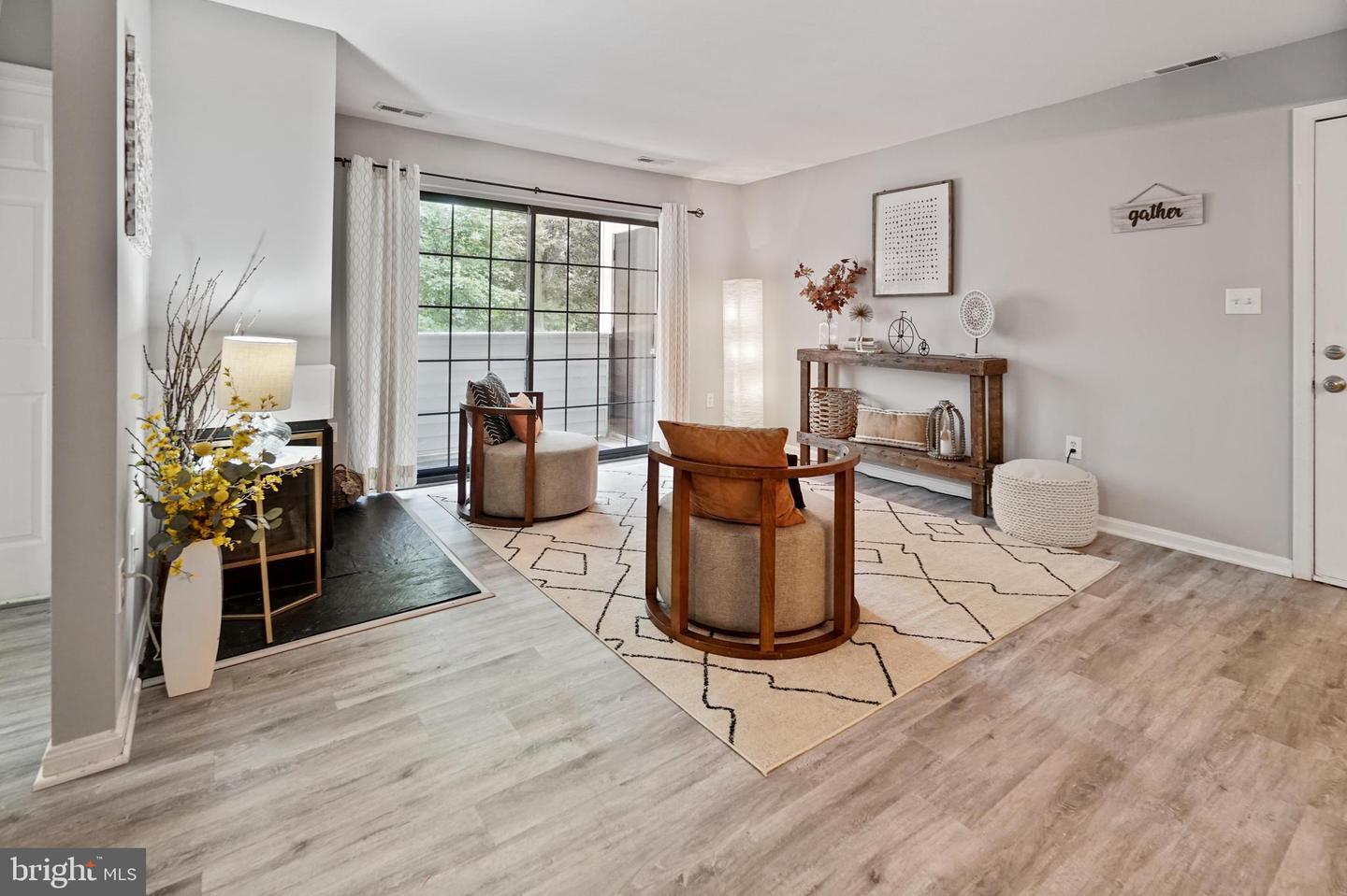 Property Photo: 1647 Carriage House Terr E MD 20904