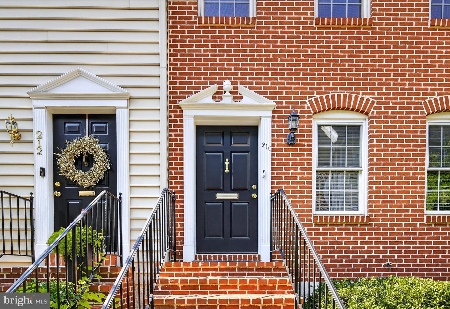 Property Photo:  210 W Lemon Street  PA 17603 