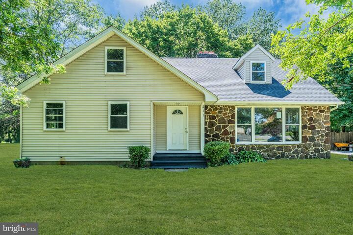 211 Georgetown Wrightstown Road  Wrightstown NJ 08562 photo