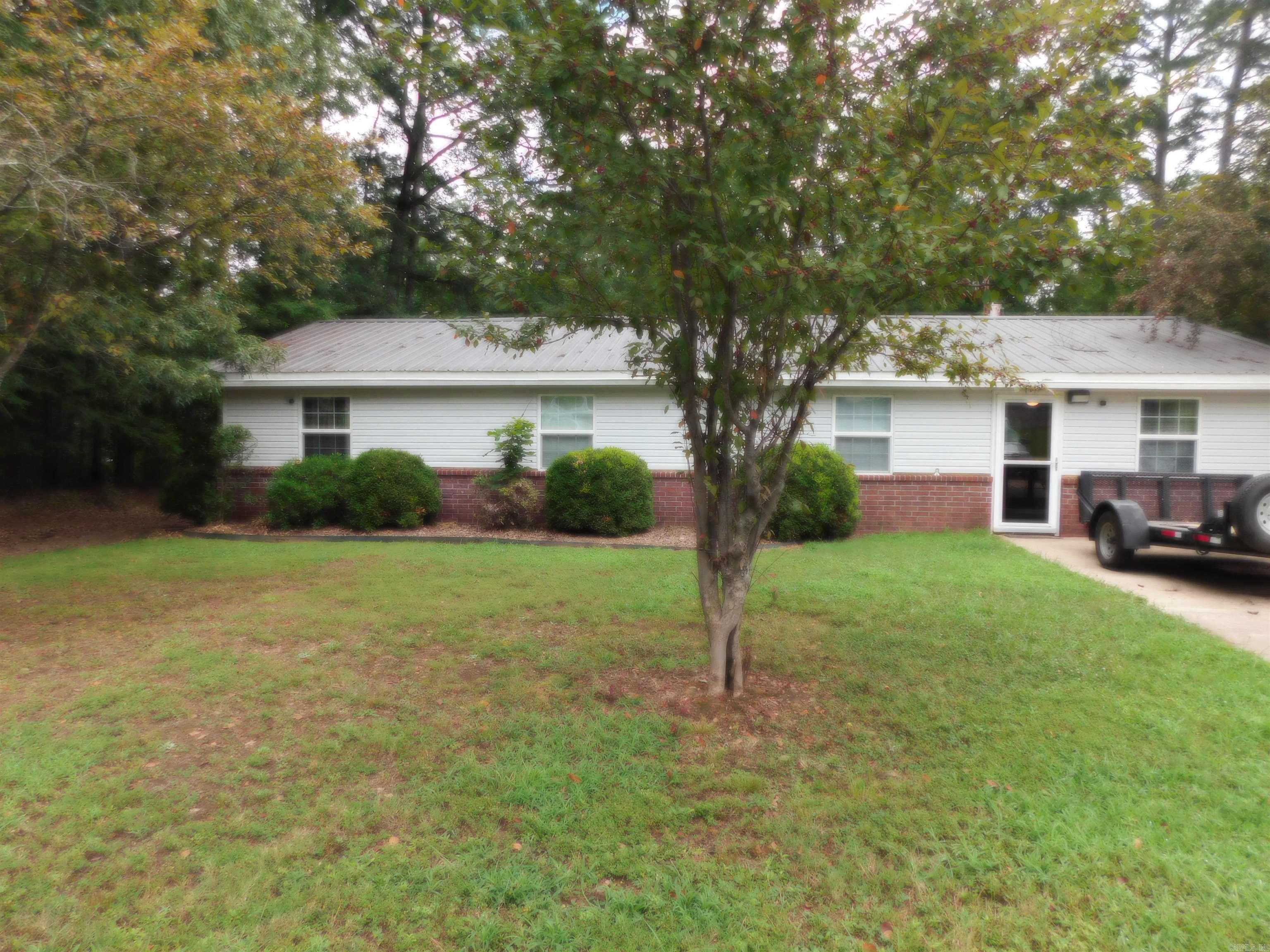 Property Photo:  203 Greenwood Avenue  AR 72120 