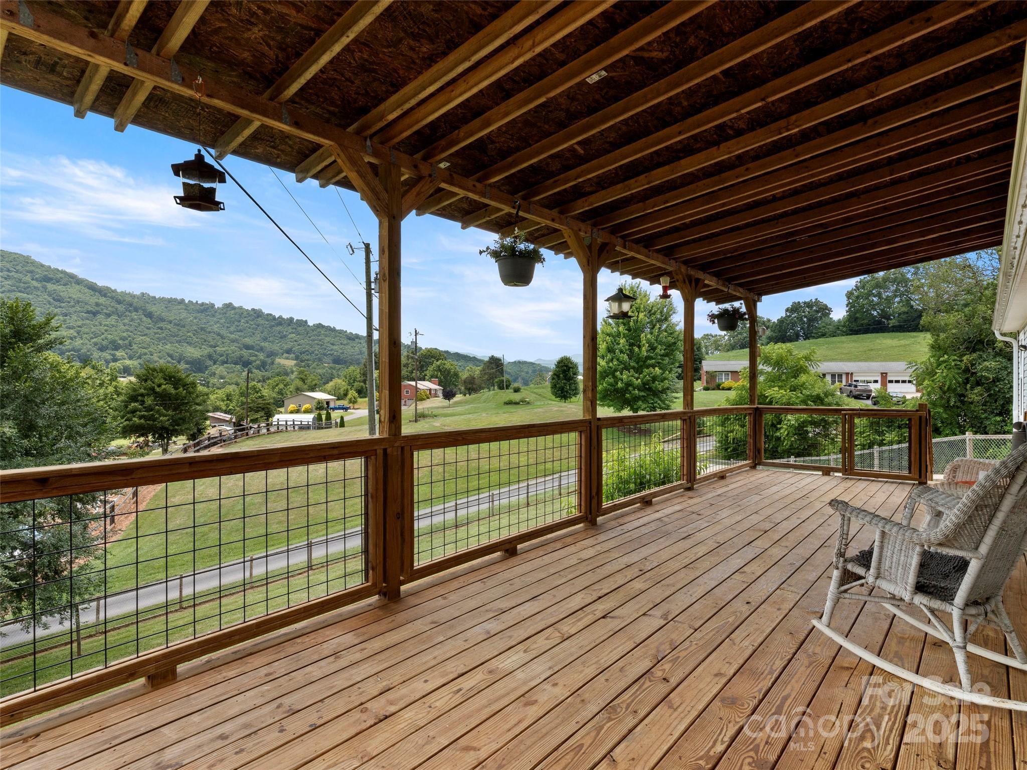 Property Photo: 40 Sunset Heights NC 28716